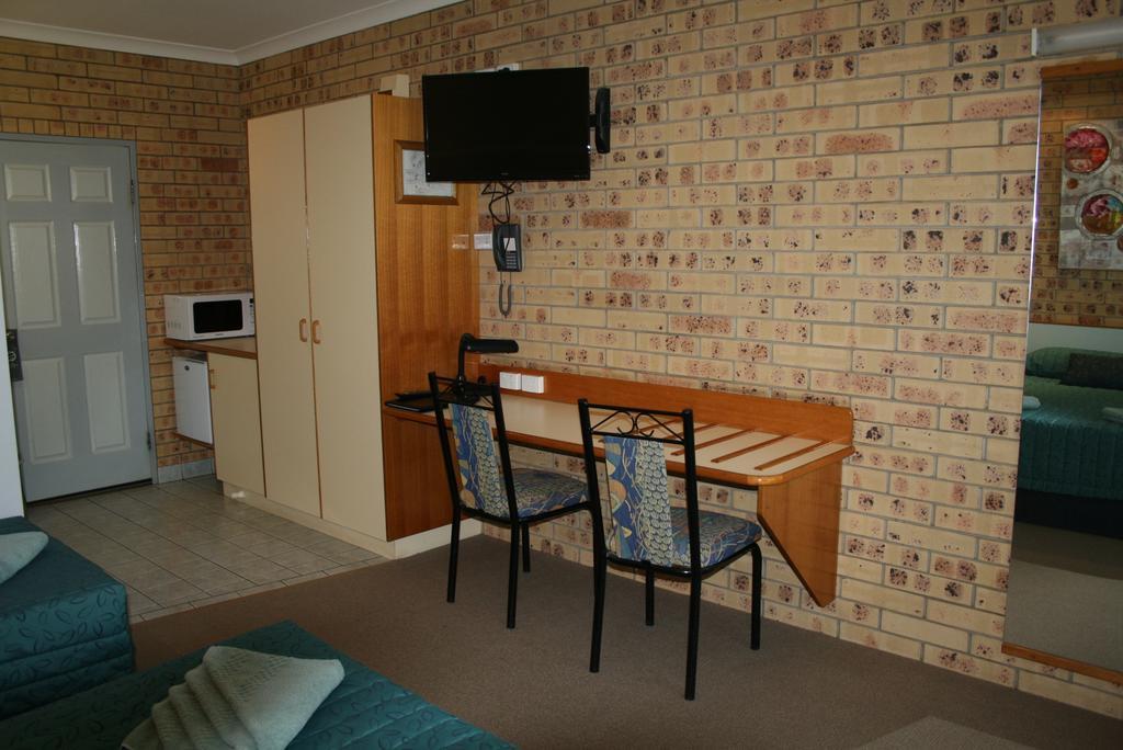 Mulga Country Motor Inn Charleville Habitación foto
