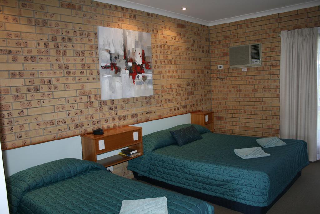 Mulga Country Motor Inn Charleville Habitación foto