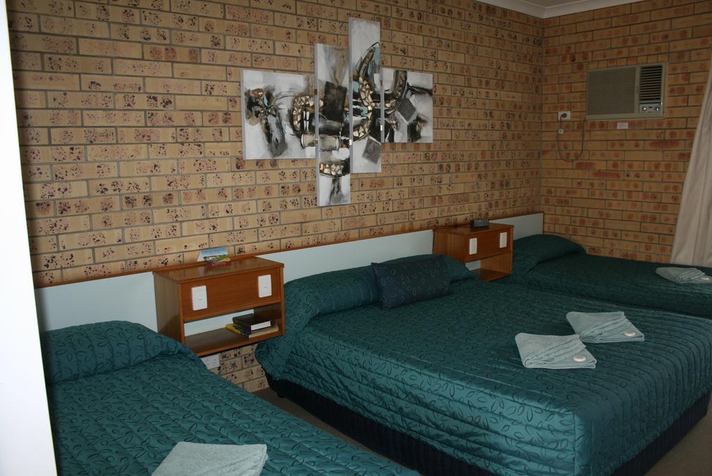 Mulga Country Motor Inn Charleville Habitación foto